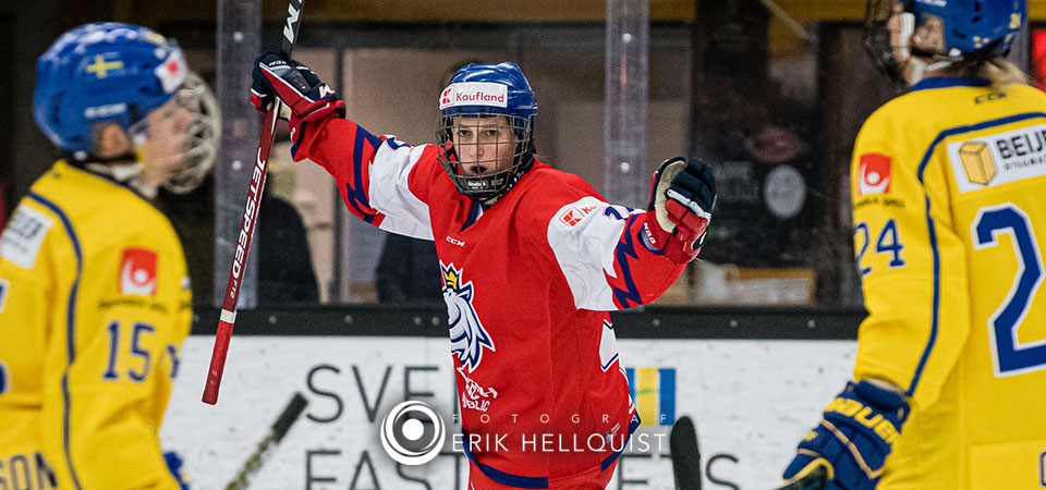 Damkronorna Straffades Mot Tjeckien Hockeyettan Se