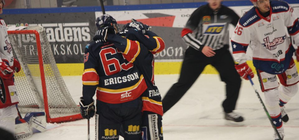 Simon Eriksson målskytt i andra matchen efter återkomsten! - Hockeyettan.se